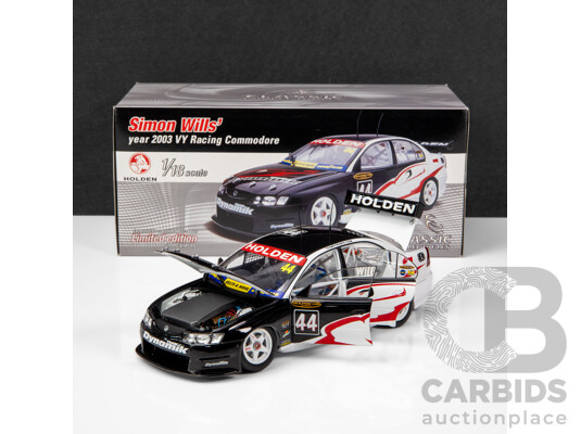 Classic Carlectables 2003 Holden VY Commodore V8 Supercar Team Dynamik Simon Wills #44 1:18 Scale Model Car