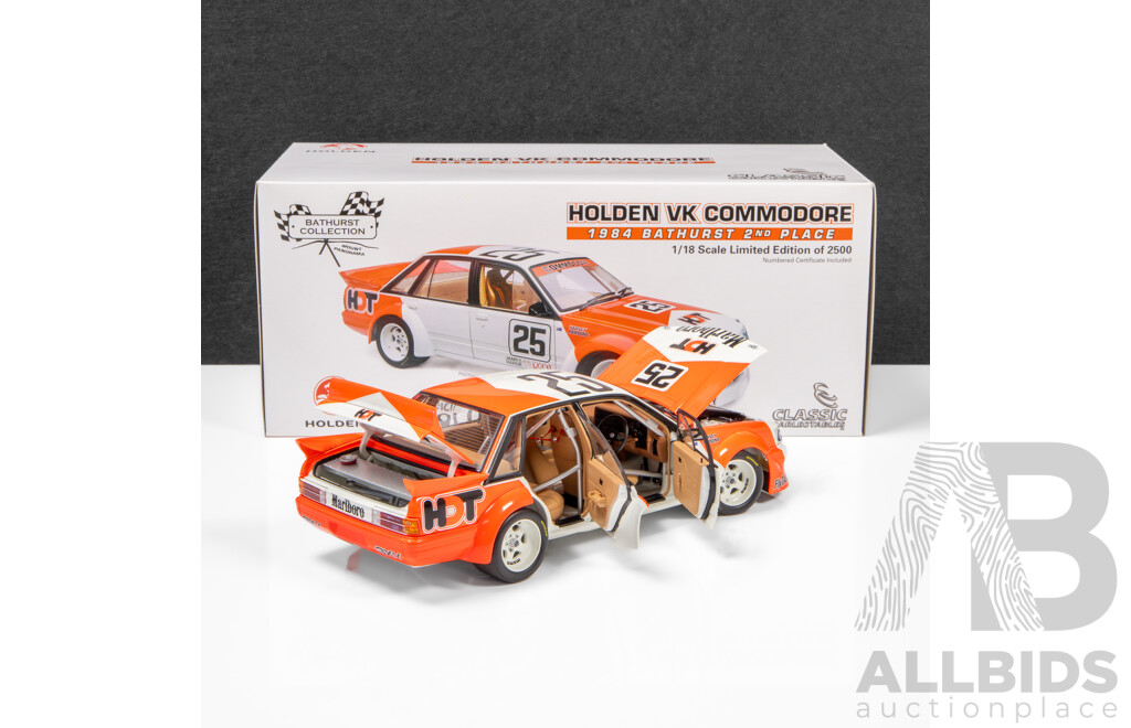 Classic Carlectables 1984 Holden VK Commodore Bathurst 2nd Place HDT #25 1934/2500 1:18 Scale Model Car