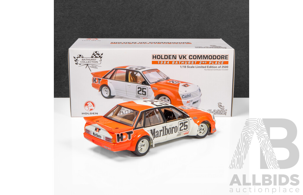 Classic Carlectables 1984 Holden VK Commodore Bathurst 2nd Place HDT #25 1934/2500 1:18 Scale Model Car