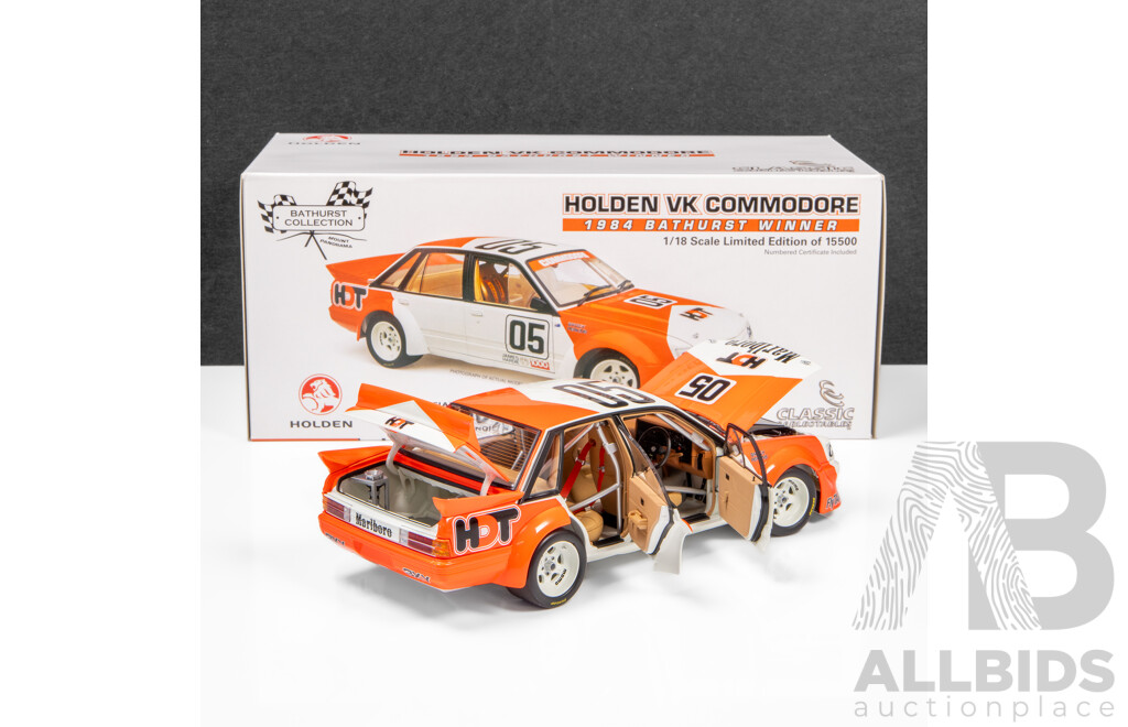 Classic Carlectables 1984 Holden VK Commodore Bathurst Winner Brock / Perkins Marlboro #05 34/15500 1:18 Scale Model Car