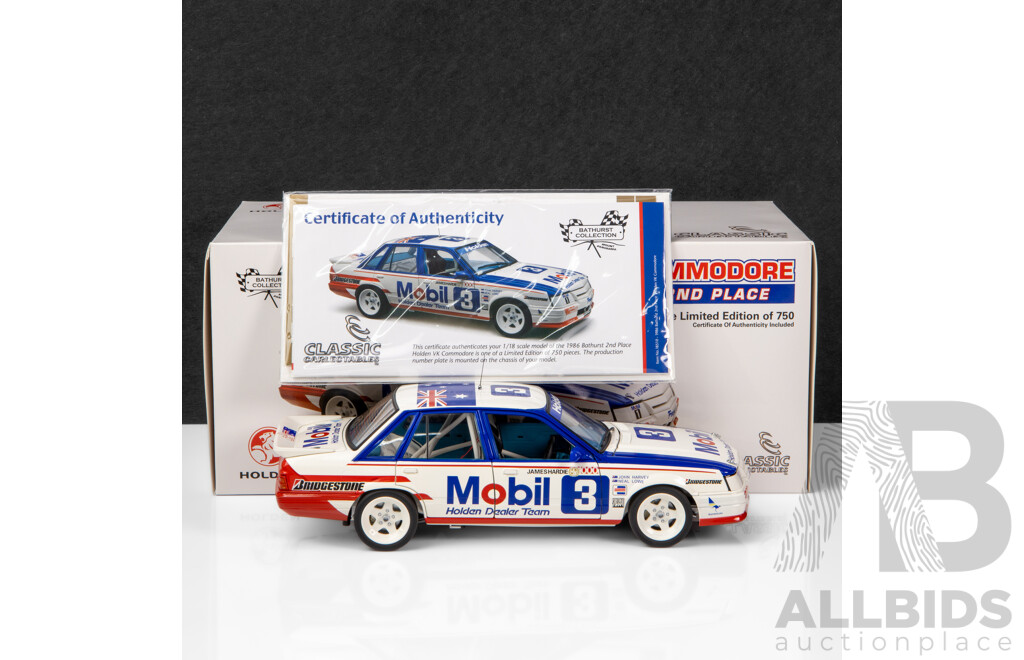 Classic Carlectables 1986 Holden VK Commodore Bathurst 2nd Place HDT Mobil #3 Harvey 1:18 Scale Model Car