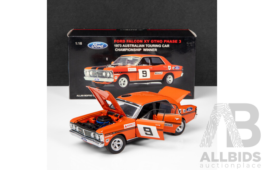 AUTOart 1973 Ford XY Falcon GTHO Phase 3 ATCC Winner Allan Moffat #9 1:18 Scale Model Car - Signed COA