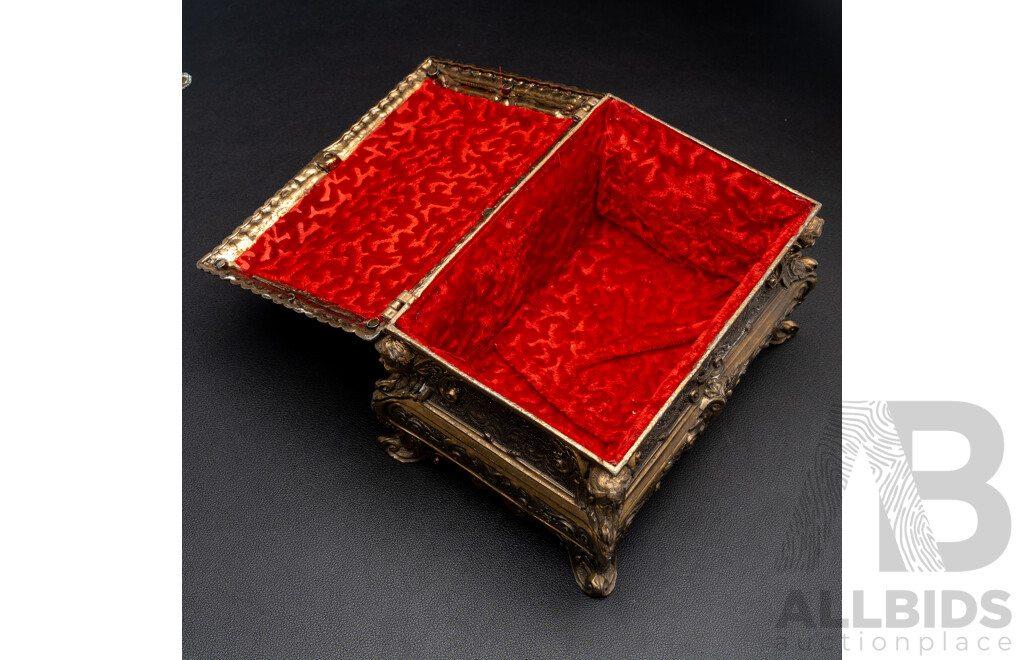 Vintage French Louis XV Style Trinket Box