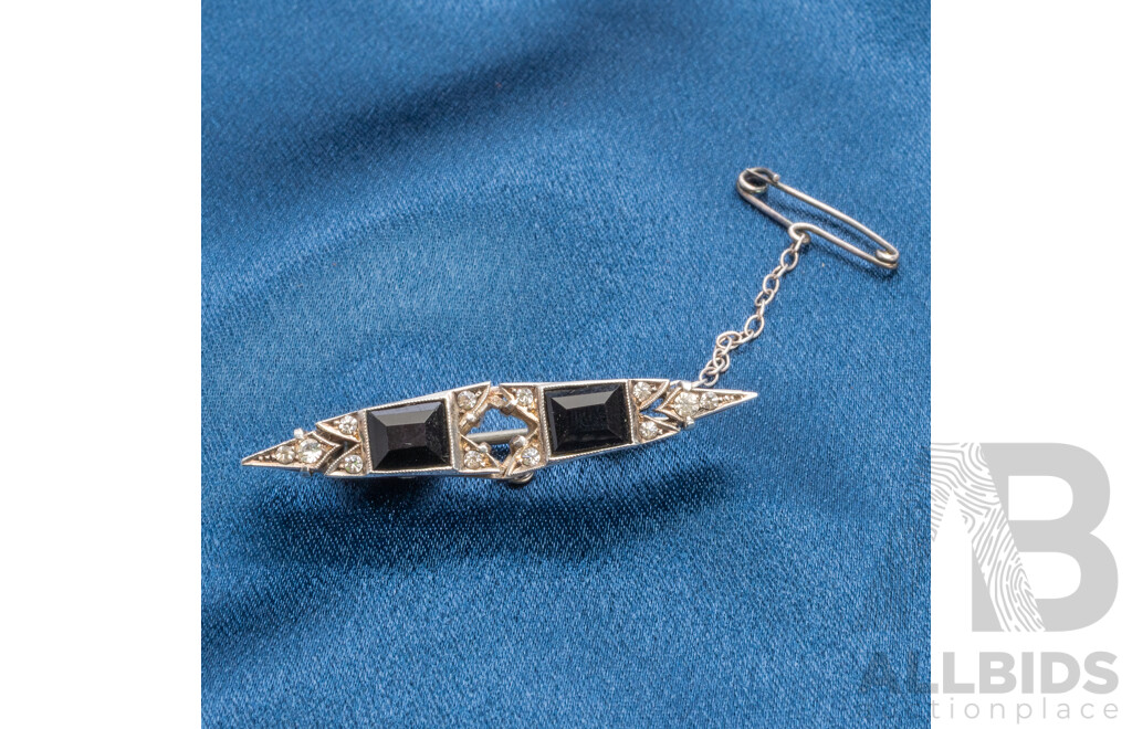 Silver Brooch with Dark Green Emerald Cut Synthetic Gems and CZs. - 6.6gms