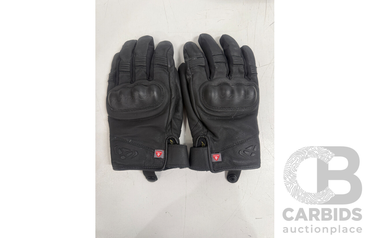 3x Ixon, Suomy, Five5 Motorcycle Riding Gloves + Rarebird, Reviti Wind Collar