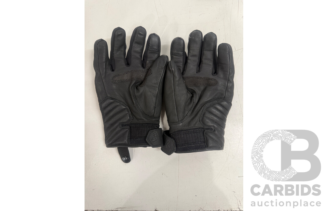 3x Ixon, Suomy, Five5 Motorcycle Riding Gloves + Rarebird, Reviti Wind Collar