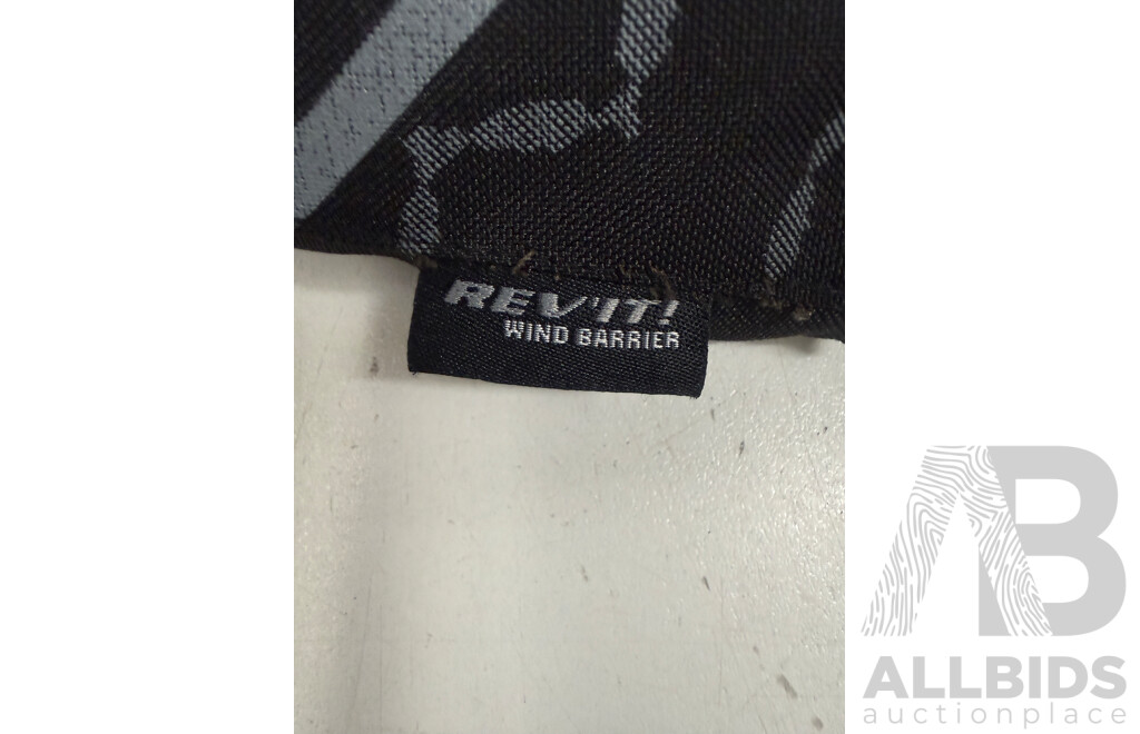 3x Ixon, Suomy, Five5 Motorcycle Riding Gloves + Rarebird, Reviti Wind Collar