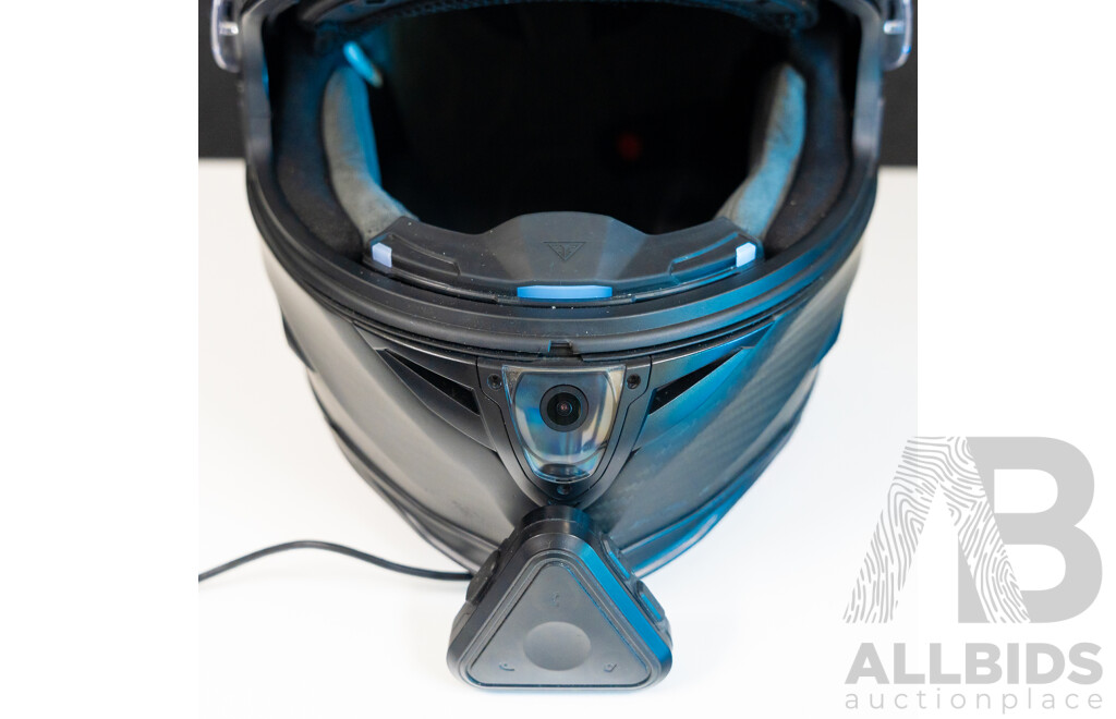 Forcite MK1S Carbon Fibre Smart Motorcycle Helmet with Inbuilt Camera GPS Infront Vision