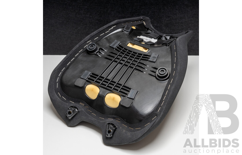 2022 to 2024 Ducati Streetfighter V2 Lowered Comfort Seat. Lowers the Seat Height by -20mm.