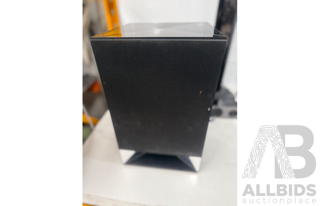 Sony Blu-Ray Disc/DVD Home Theatre System - BDV-N9200W - 4x Tower Surround Speakers + 1x Centre Speaker + 1x Ampilifier + 1x Sub Woofer + 1x Remote