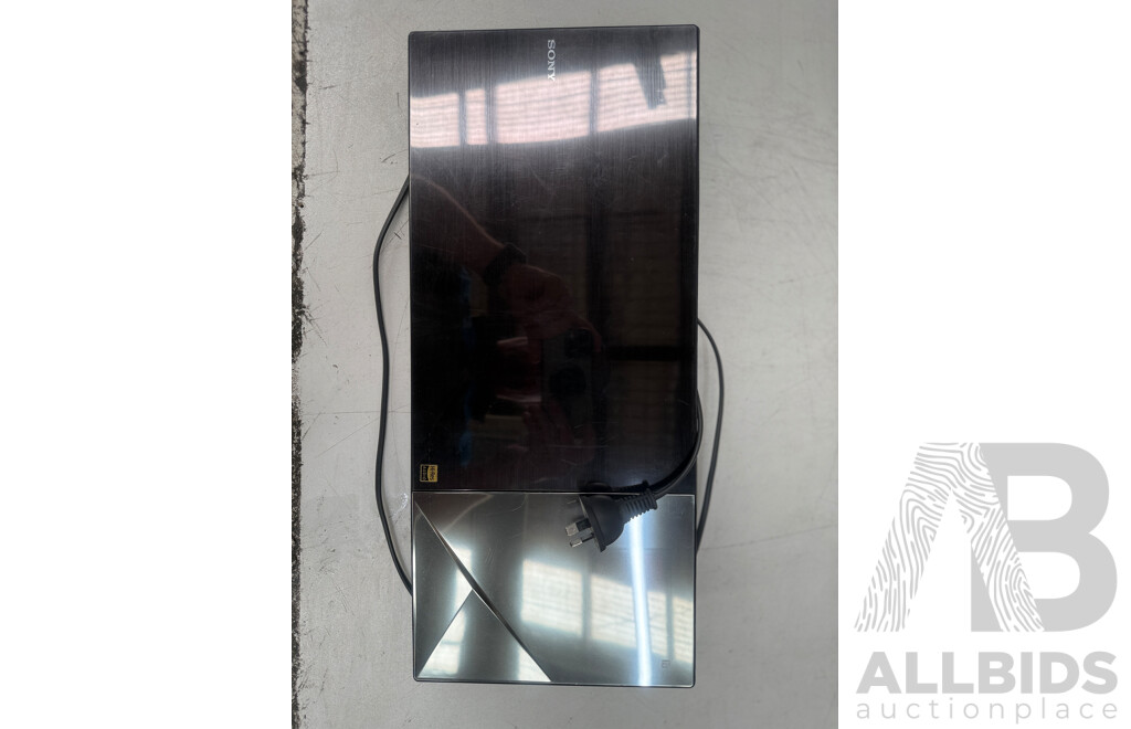 Sony Blu-Ray Disc/DVD Home Theatre System - BDV-N9200W - 4x Tower Surround Speakers + 1x Centre Speaker + 1x Ampilifier + 1x Sub Woofer + 1x Remote