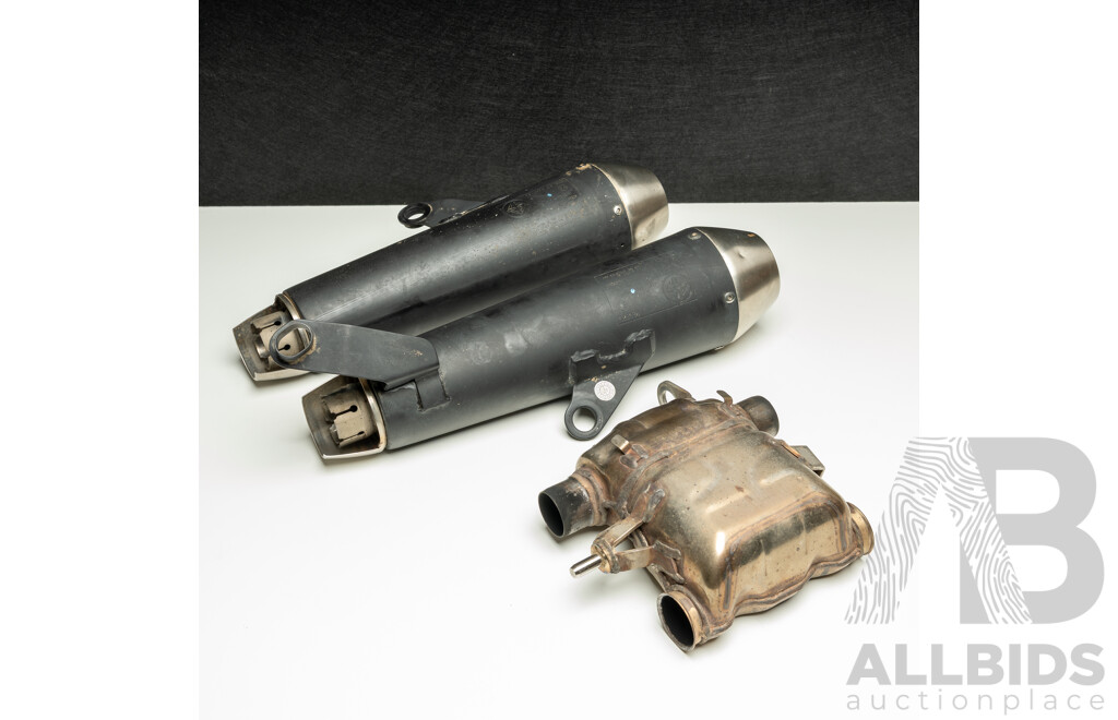 OEM Triumph Bonnevilles Exhaust System