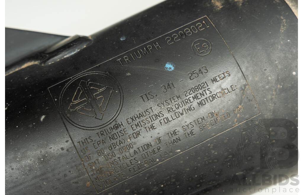 OEM Triumph Bonnevilles Exhaust System