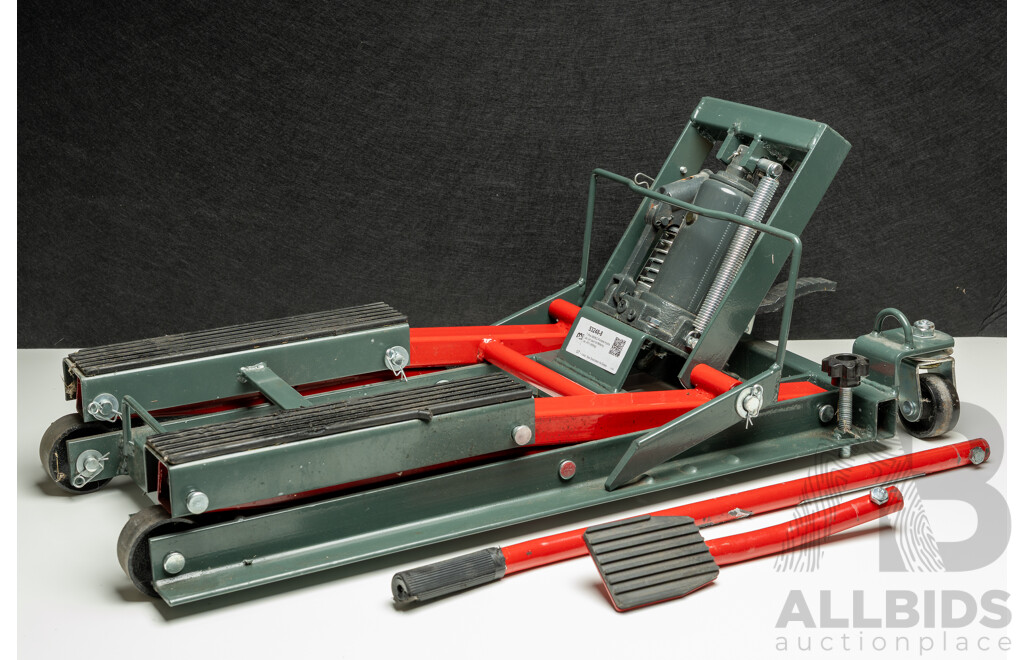 T-Rex 680KG Portable Hydraulic Lift Jack for Motorcycle, ATV (680kg)