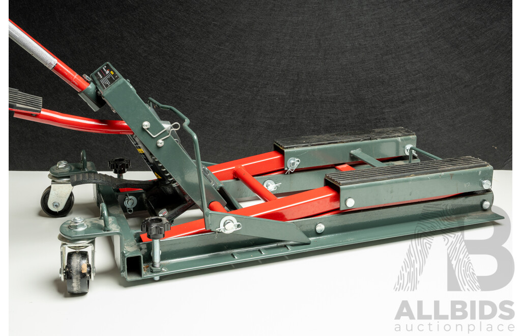 T-Rex 680KG Portable Hydraulic Lift Jack for Motorcycle, ATV (680kg)