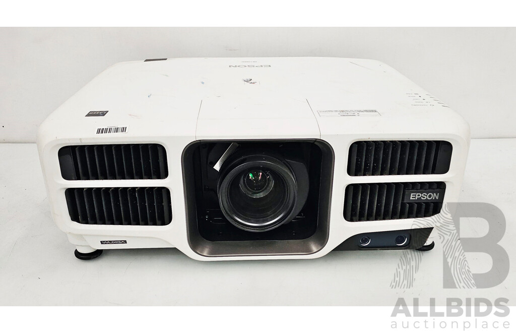 Epson (EB-L1100U) XGA 3LCD Projector
