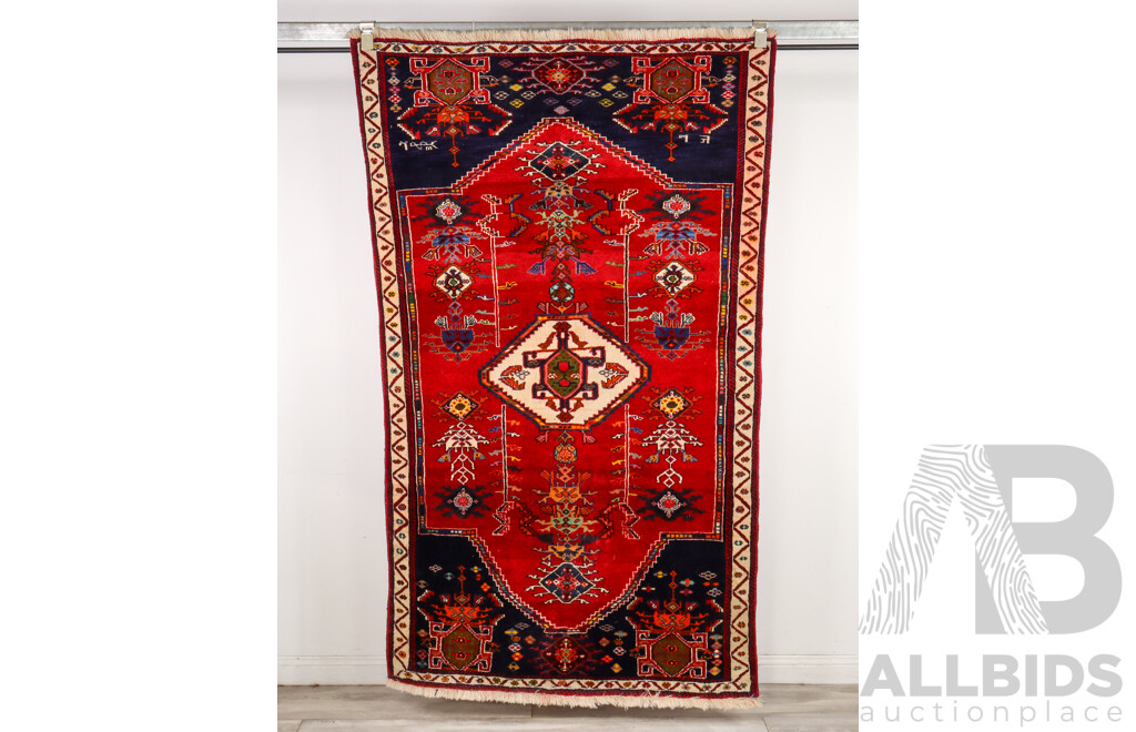 Hand Knotted Persian Rug