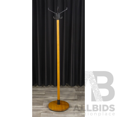 Ex-governmental Maple Coat Rack