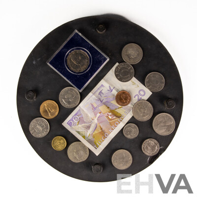 Collection of Vintage International Currency Including Brazil 1927 Four Hundred Reis, Rhodesia 1964 2'6, Fiji 1980 Fifty Cent, Tenth Anniversary of Independence, New Zealand UNC Set with Mother of Pearl Surround and More