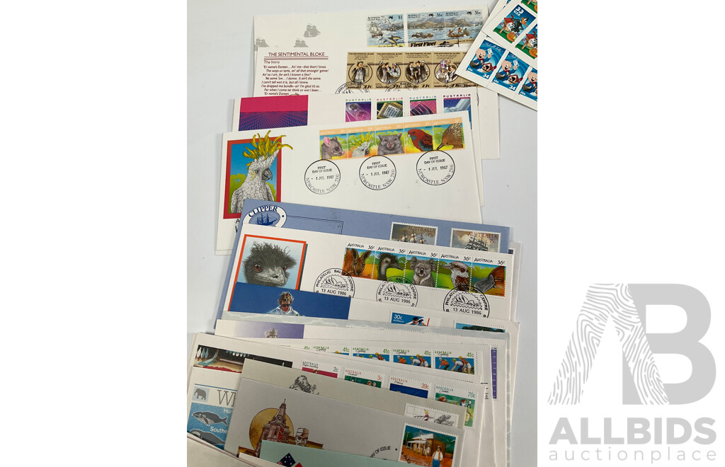Australian Commemorative Fifty and Twenty Cent Coins, 1980's and 90's First Day Covers, Great Britain Regional 1986 UNC Crown Set, USA Looney Tunes Stamps