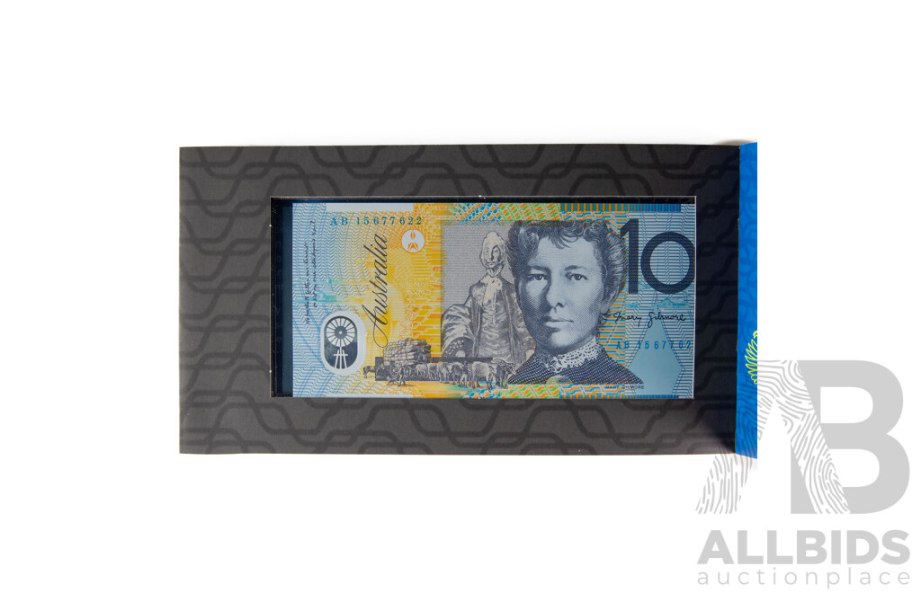 Two Australian Ten Dollar Notes, Two Generations, 2017 Lowe/Fraser CE170631631 and 2015 Stevens/Fraser AB15677622