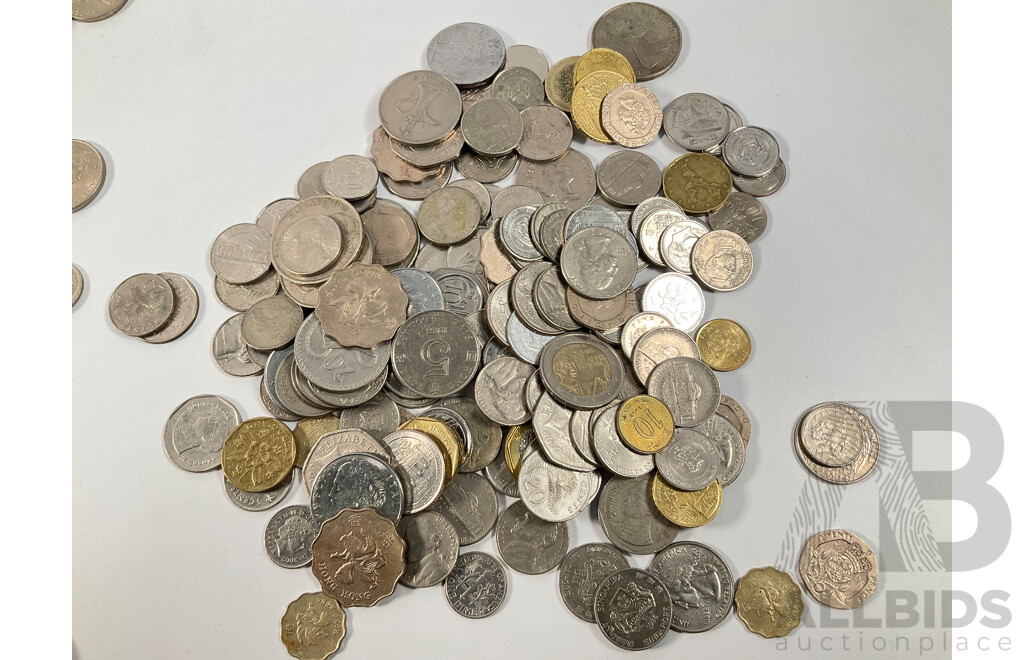 Collection of Australian and International Coins Including USA, Thailand, United Kingdom, New Zealand and More - Approximately 750 Grams