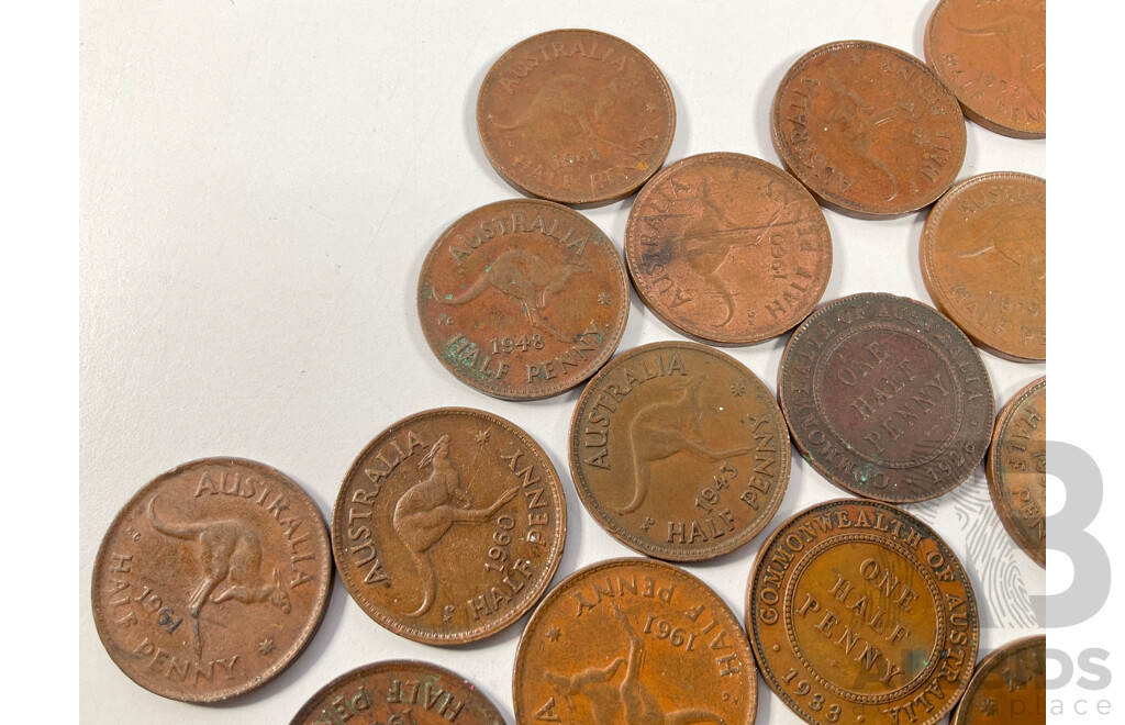 Collection of Australian Half Pennies Spanning 1926 to 1961 and Great Britain Half Pennies Spanning 1901 to 1914