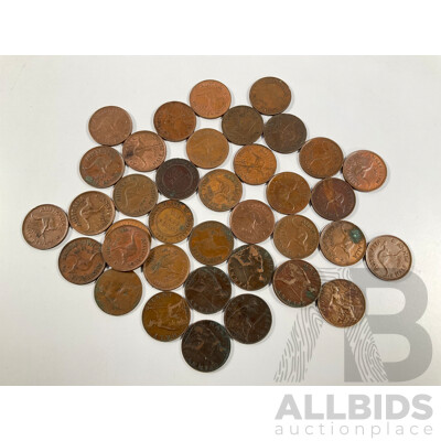 Collection of Australian Half Pennies Spanning 1926 to 1961 and Great Britain Half Pennies Spanning 1901 to 1914