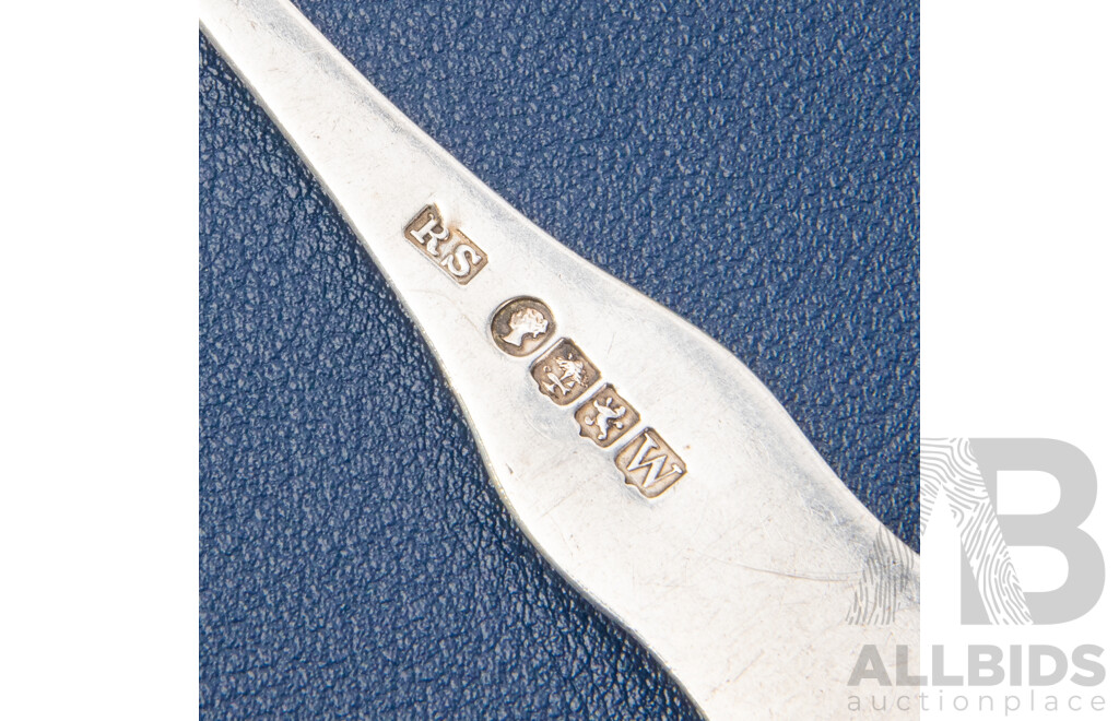 Six Sterling Silver Spoons with Shell and Floral Motifs, Robert Scott, Glasgow, 1841