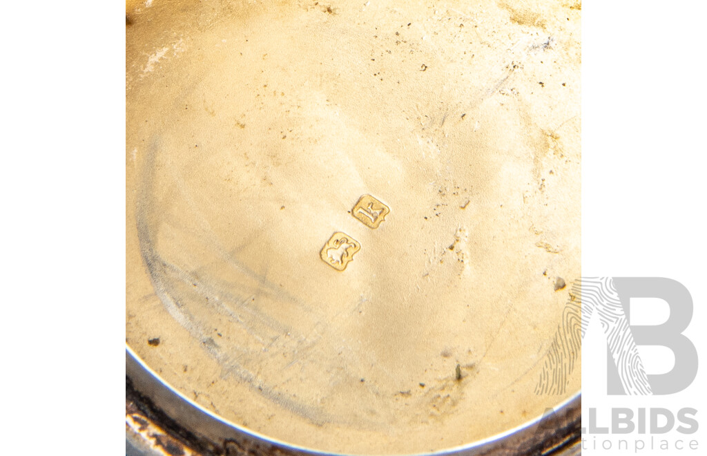 World War One Sterling Silver Pill Box Belonging to Second Lieutenant Sandy Morris, Inscribed Bella Sullivan