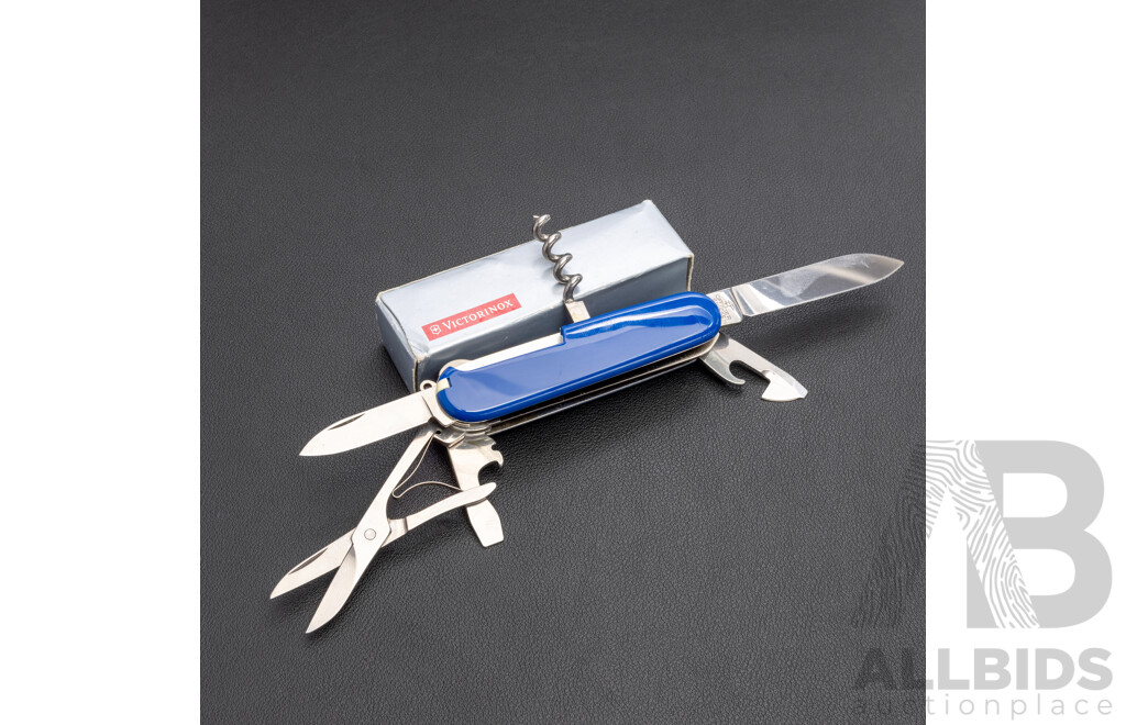 Swiss Army Knife Victorinox - in Blue Colour