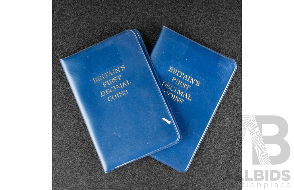 Two Britain's Fist Decimal Coin Sets, 1982/83 Twenty Pence Set, Two 1977 UNC QE2 Jubilee Crowns, 1999 Five Pound, Queen Mothers 90th Birthday