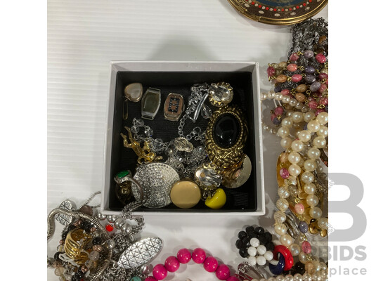 Large Collection of Mixed Jewellery
