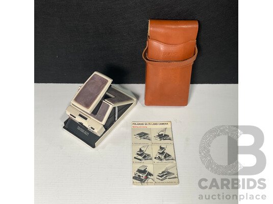 Polaroid SX-70 Land Camera Model 2