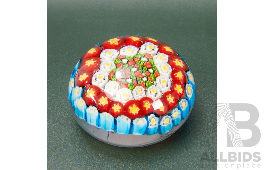 Christiana Australia Collectible Colourful Glass Paperweight in Original Box, 11 x 11 x 7 cm (box)