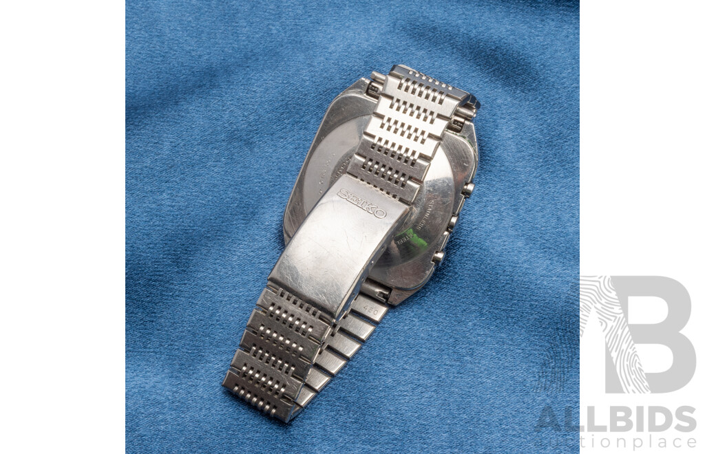 Vintage Seiko Calculator Digital LCD Display Quartz Japan Men's Watch - C153-5010