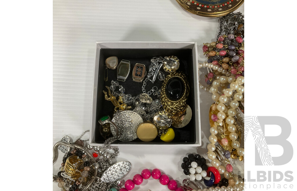 Large Collection of Mixed Jewellery