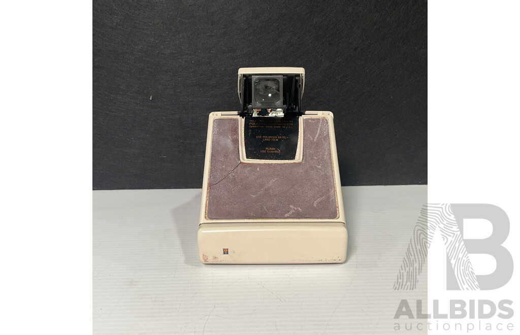 Polaroid SX-70 Land Camera Model 2
