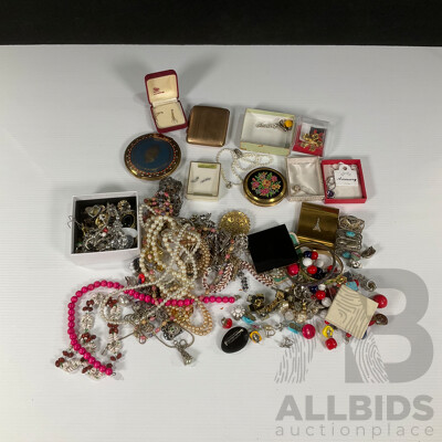 Large Collection of Mixed Jewellery