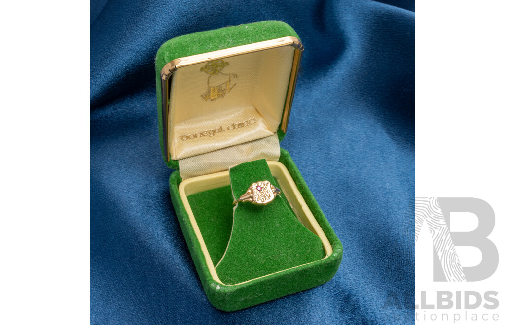 9ct Yellow Gold Signet Crest Ring with 1.7mm Ruby - Size K