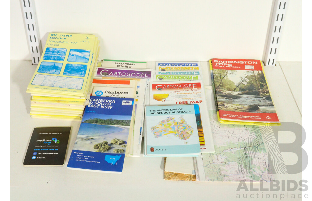 Lot of Approximately Thirty Five Varied Paper Maps of Different Parts of Australia - Some Vintage, Some Newer (35)