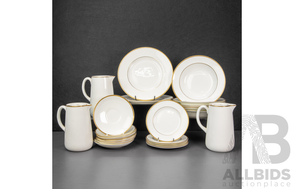 Wedgwood Bone China Eighteen-Piece ‘California’ Plate and Bowl Set with Three Matching Wedgwood Metallised Lidded Jugs