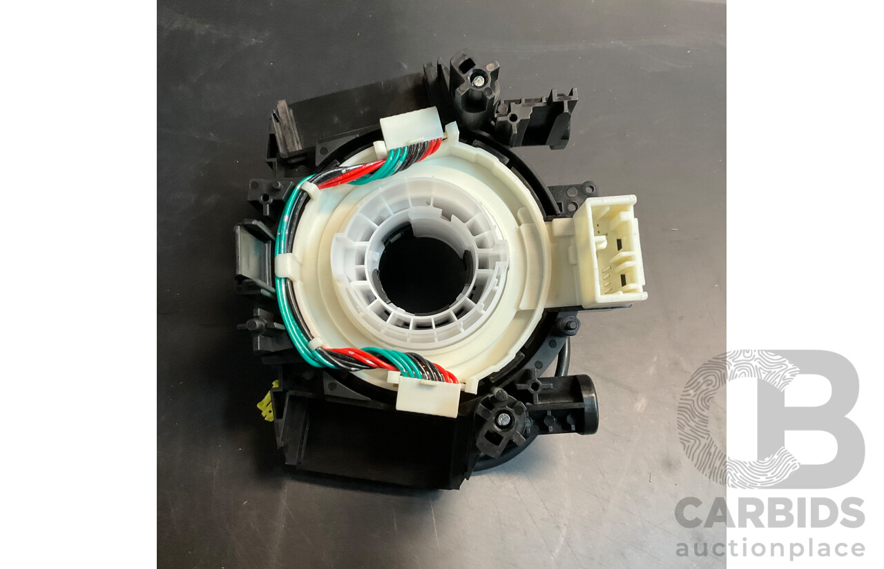 Clock Spring Replacement for Nissan Navara D40 VSK (25560-EC44D 25560-EC48D) and 24 X Wheels Nut ( 12x1.5mm)