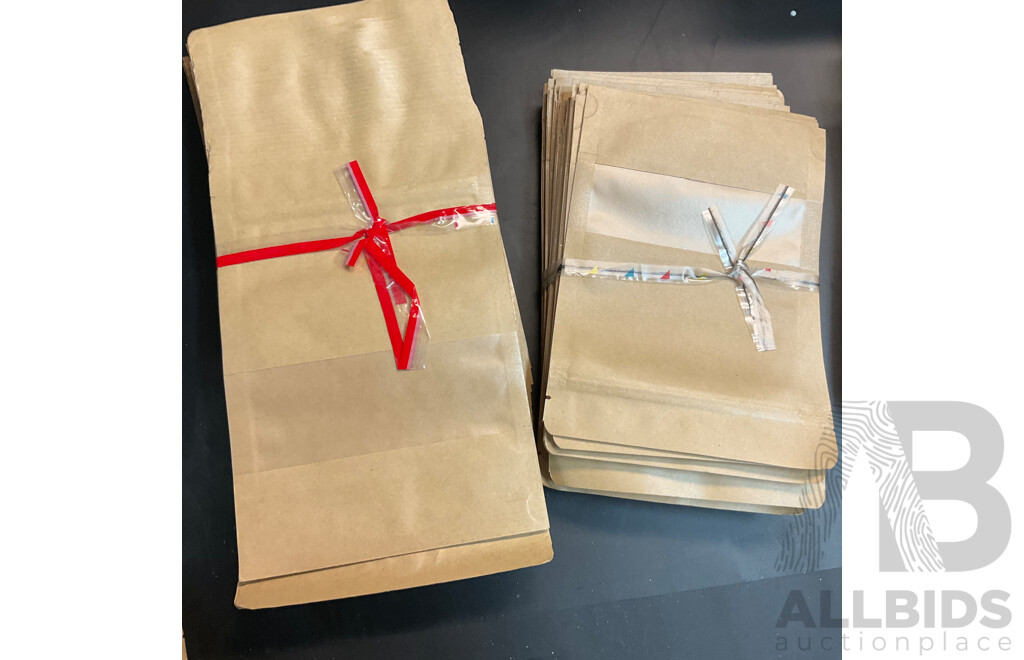 2x Cake Stand with Assorted Cookies/ Snacks Packaging , Thanks Tag and Cake Base