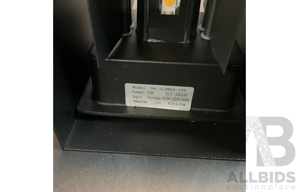 LED Up& Down Outdoor Wall Lights 10W 3200K Warm White - Lot of 8