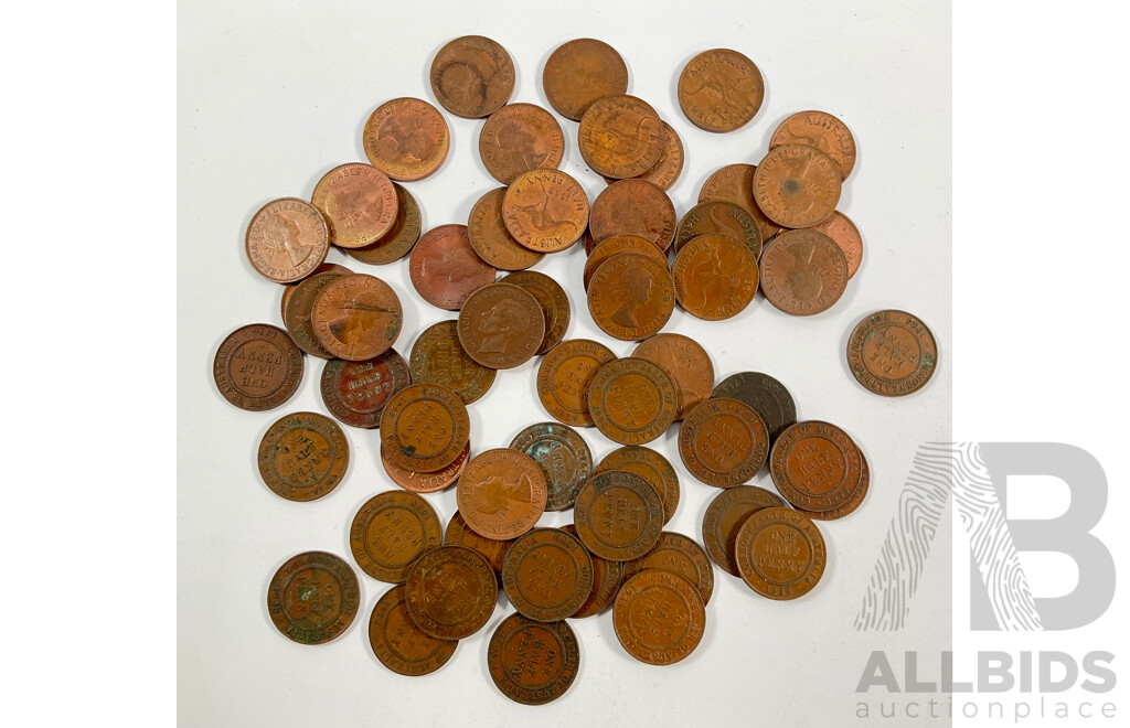 Collection of Australian KGV/KGVI/QE2 Half Pennies, Examples Spanning 1928 to 1964