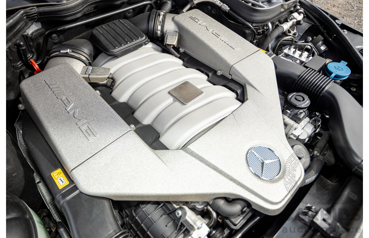 11/2011 Mercedes Benz C63 AMG W204 MY11 4d Sedan Magnetite Black Metallic V8 6.3L