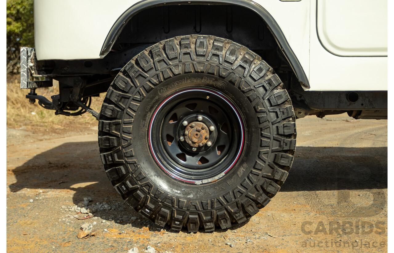 11/1977 Toyota Landcruiser SWB FJ40 (4x4) 2d Softtop White 4.2L