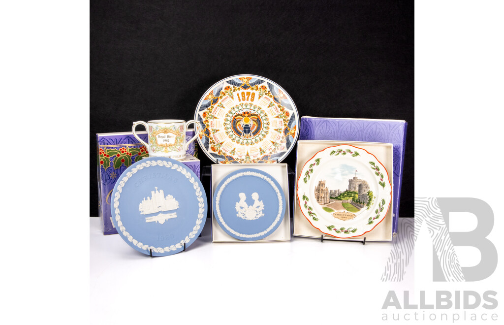 Vintage Boxed Wedgwood Plates and Mug Including 1982 Royal Birth Prince William Mug and Plate, 1979 Sacred Scarab Calendar Plate, and Christmas 1980 Jasperware and Queen’s Ware Plates