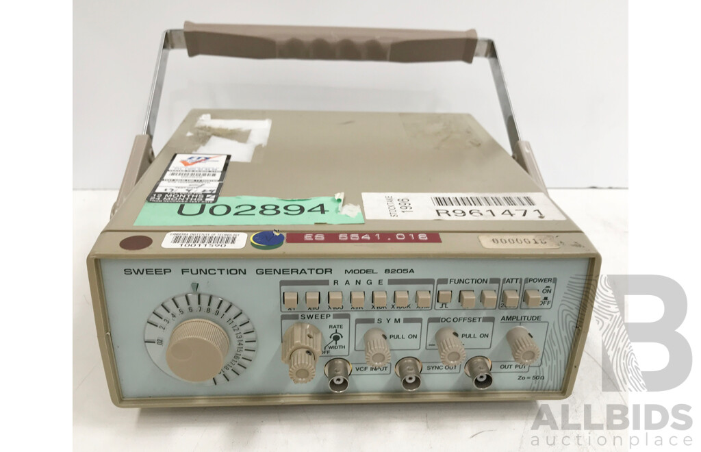 HungChang (8205A) Sweep Function Generator